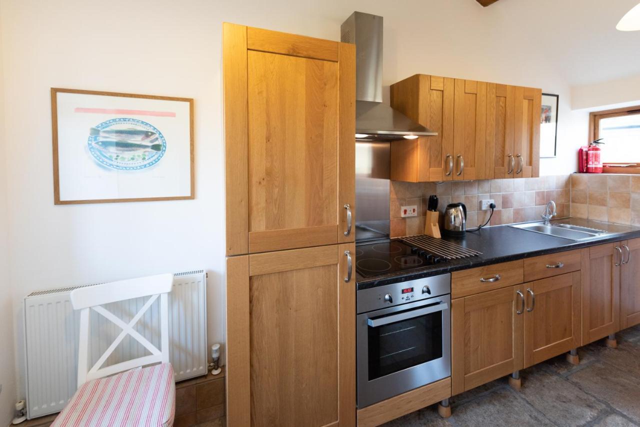 Whitley Coach House Villa Luaran gambar